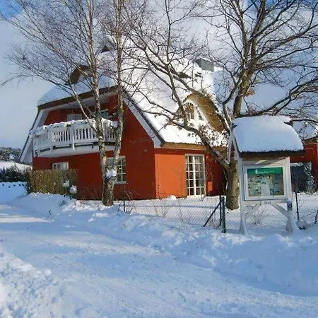 Uhlenhof 1 *
